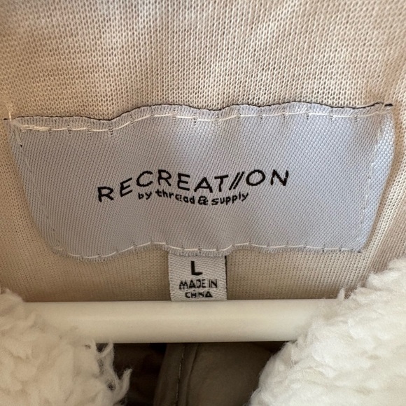 Thread & Supply Reece Pullover - Vetiver - Size Large - Picture 7 of 8